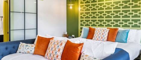 1 habitación, escritorio, tabla de planchar con plancha y wifi gratis