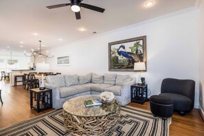 House, Multiple Beds, Kitchen, Golf View | Living area | 42-inch flat-screen TV with cable channels, TV - 389 Wahoo Dr (Fripp Island)