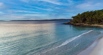 White Sands House by Experience Jervis Bay