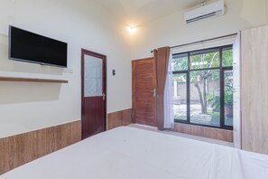 1 bedroom, desk, free WiFi