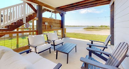 Golf Cart Access, Pet Friendly, Parking for 4