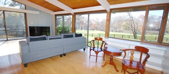 Potomac contemporary house