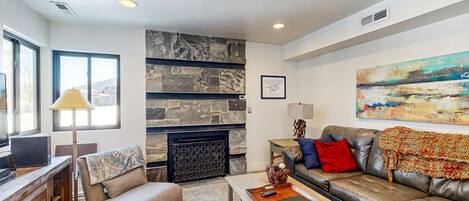 Televisión, chimenea