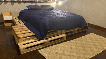 2 chambres, fer et planche à repasser, Wi-Fi gratuit, draps fournis