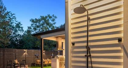 7 bedroom Private Villa | Heated Pool