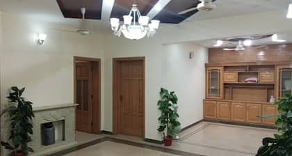 Red Lagoon Guest House