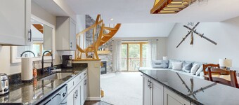 Mountain view condo with indoor & outdoor pools, hot tub, & tennis