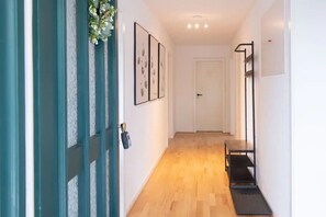 Interior - Apartment 'Chiemsee Schwanenloft' with Garden, Wi-Fi and Parking Space (Seebruck)