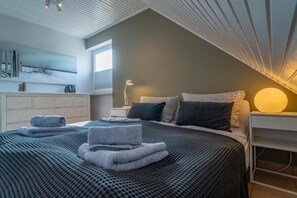 2 chambres, fer et planche à repasser, Wi-Fi gratuit, draps fournis