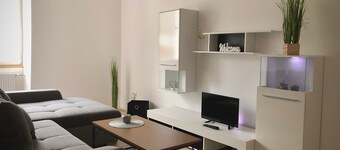 Apartment 'Schneiders 2' with Shared Terrace and Wi-Fi