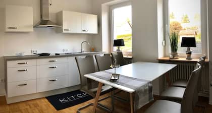 Apartment 'Schneiders 3' with Shared Terrace, Shared Garden and Wi-Fi