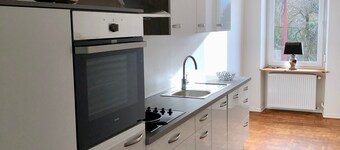 Apartment 'Schneiders 4' with Shared Terrace, Shared Garden and Wi-Fi