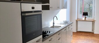 Apartment 'Schneiders 4' with Shared Terrace, Shared Garden and Wi-Fi