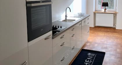 Apartment 'Schneiders 4' with Shared Terrace, Shared Garden and Wi-Fi