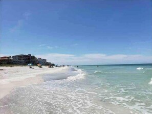 Beach nearby, sun-loungers, beach towels
