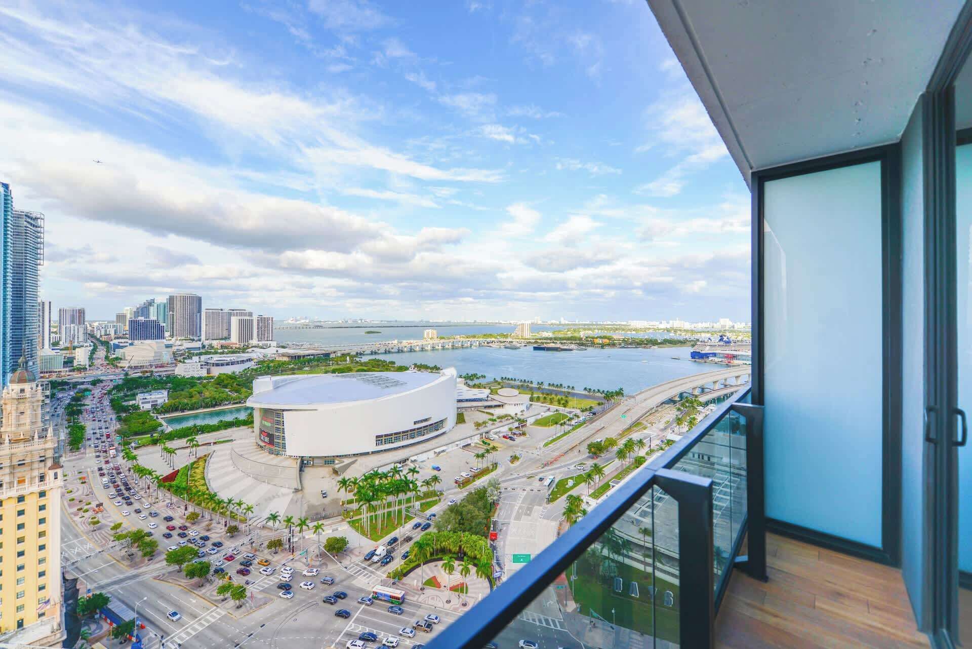 Panoramic Ocean View Studio at Downtown Miami