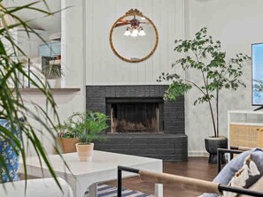 TV, fireplace, offices