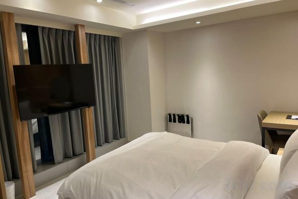 WiFi (無料)