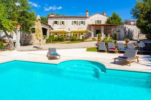 Villa | 4 bedrooms - Villa Damiana in Domijani i (Zminj)