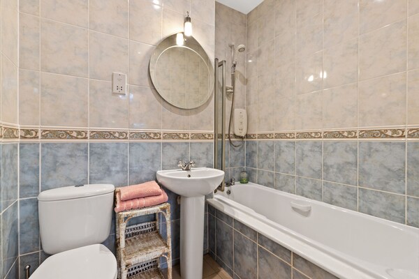 Bryn Y Mor - Tenby Apartment Sea Views - Tenby