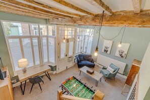 Games room - Marsh Mallow Cottage - Hot Tub Packages Available (Loughborough)