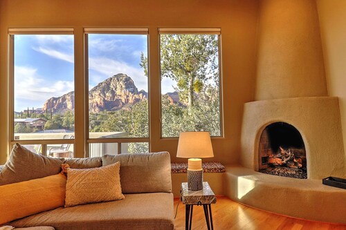 Thunder Mountain Villa Panoramic Mountain Views w/ Hot Tub
