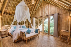 Colchones con pillow-top, minibar, wifi gratis y ropa de cama