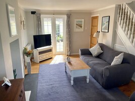 Cottage | Living area