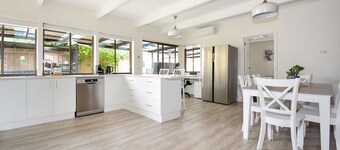 Tranquil Getaway by the Murray River