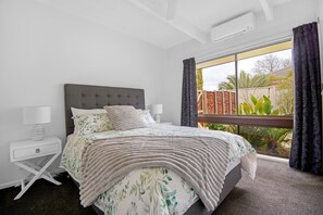 4 多间卧室、熨斗/熨衣板、WiFi、床单