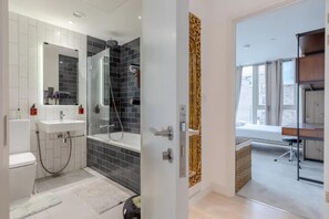 Basic-Apartment | Badezimmer