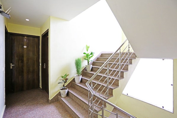 Lobby - Hotel Broadway (New Delhi)