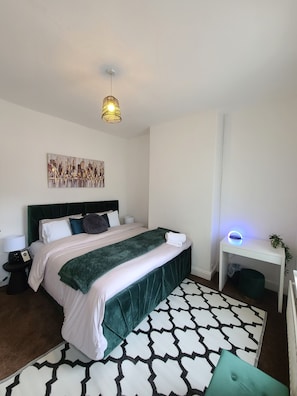 Ferienhaus | 2 Schlafzimmer, schallisolierte Zimmer, Bügeleisen/Bügelbrett