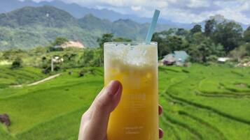 Thức ăn và đồ uống