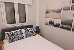 Chambre classique | 1 chambre, minibar, accès au Wi-Fi (inclus), literie fournie