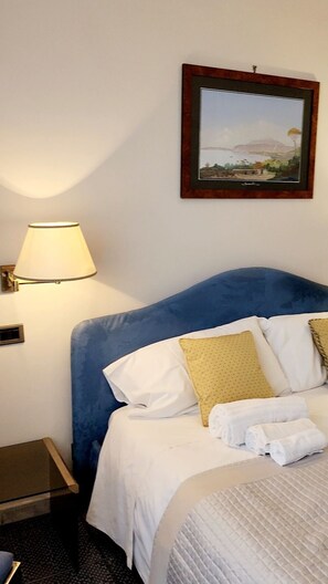 2 عدّة غرف نوم ومكتب وسرير سفر وواي فاي مجانًا