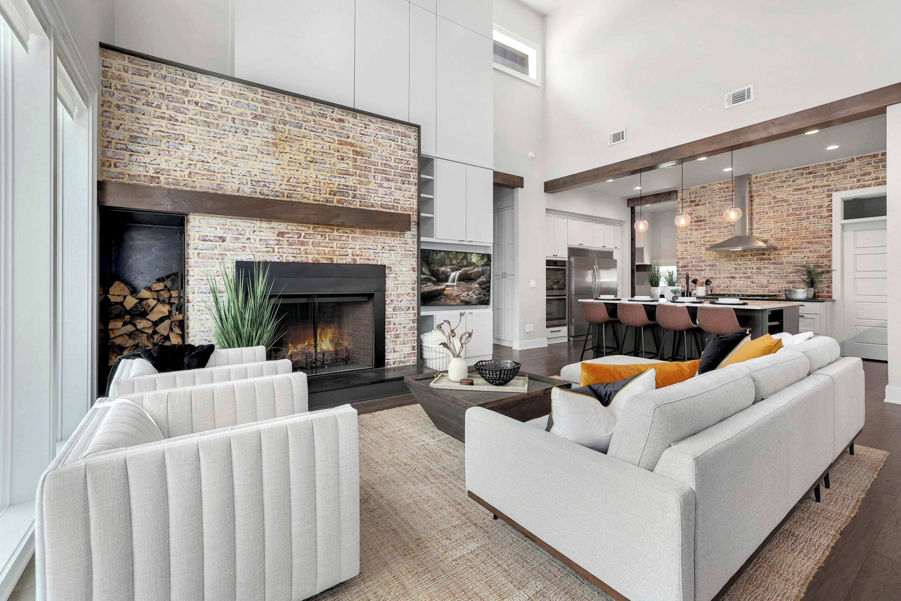 TV, fireplace, offices