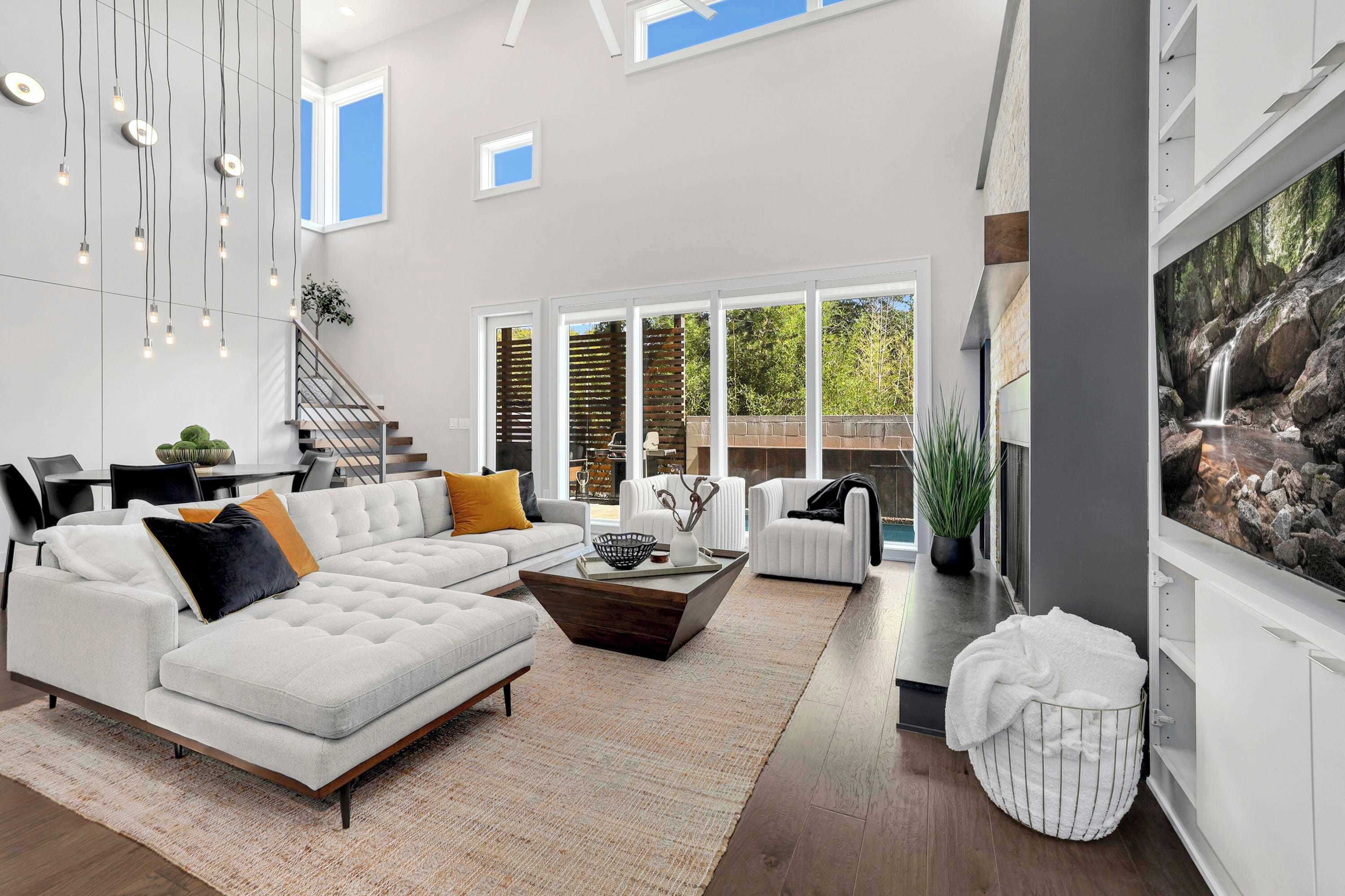 TV, fireplace, offices