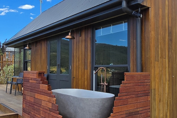 handmade concrete bathtub