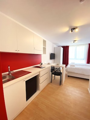 In-room safe, desk, laptop workspace, iron/ironing board - Citizen suites (Sliema)