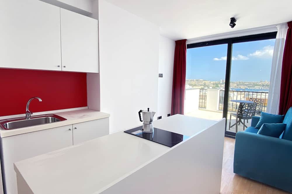 Citizen suites