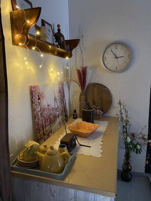 Interior - TRADITIONAL VILLA ,COZY LITTLE HOUSE FOR A FAMILY, FOR FRIENDS OR COUPLES... (ΤΡΙΚΑΛΑ)