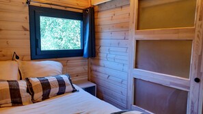 1 bedroom, Internet, bed sheets