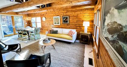 New! Island Pines-A Dog Friendly Boutique Oasis