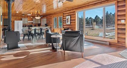 Moss Rock Aviator`s Haven - Moss Rock