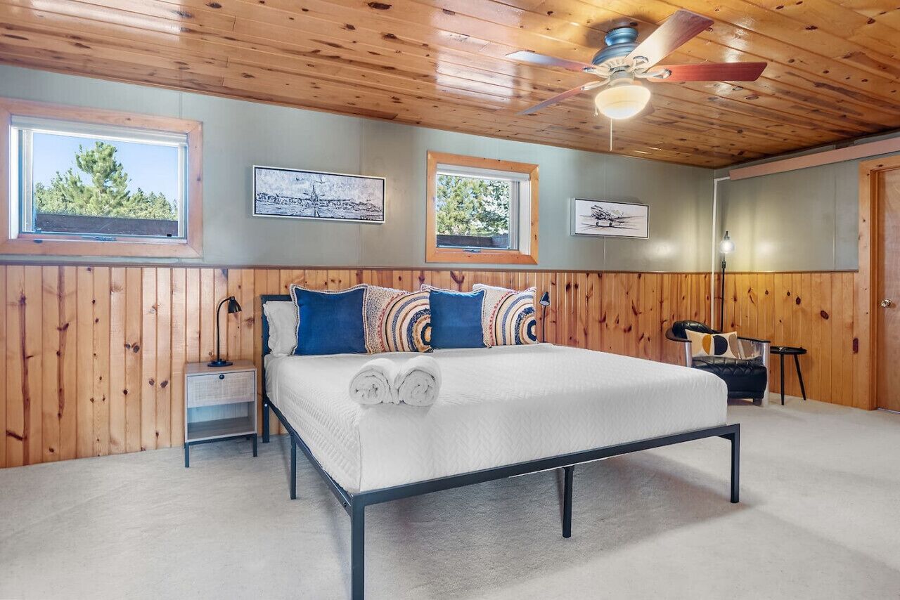 5 chambres, fer et planche à repasser, Wi-Fi gratuit, draps fournis