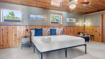 5 bedrooms, iron/ironing board, free WiFi, bed sheets