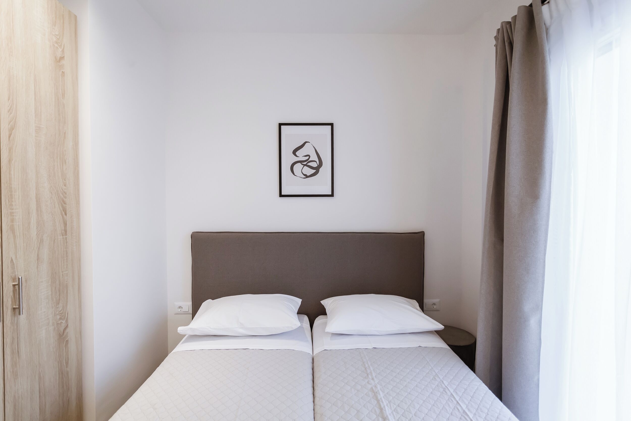 1 bedroom, in-room safe, iron/ironing board, free WiFi