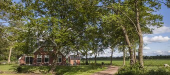 Appartement in Drenthe met Eigen Ingang, Keuken en Badkamer in Oude Boerderij