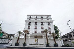Fachada de la propiedad